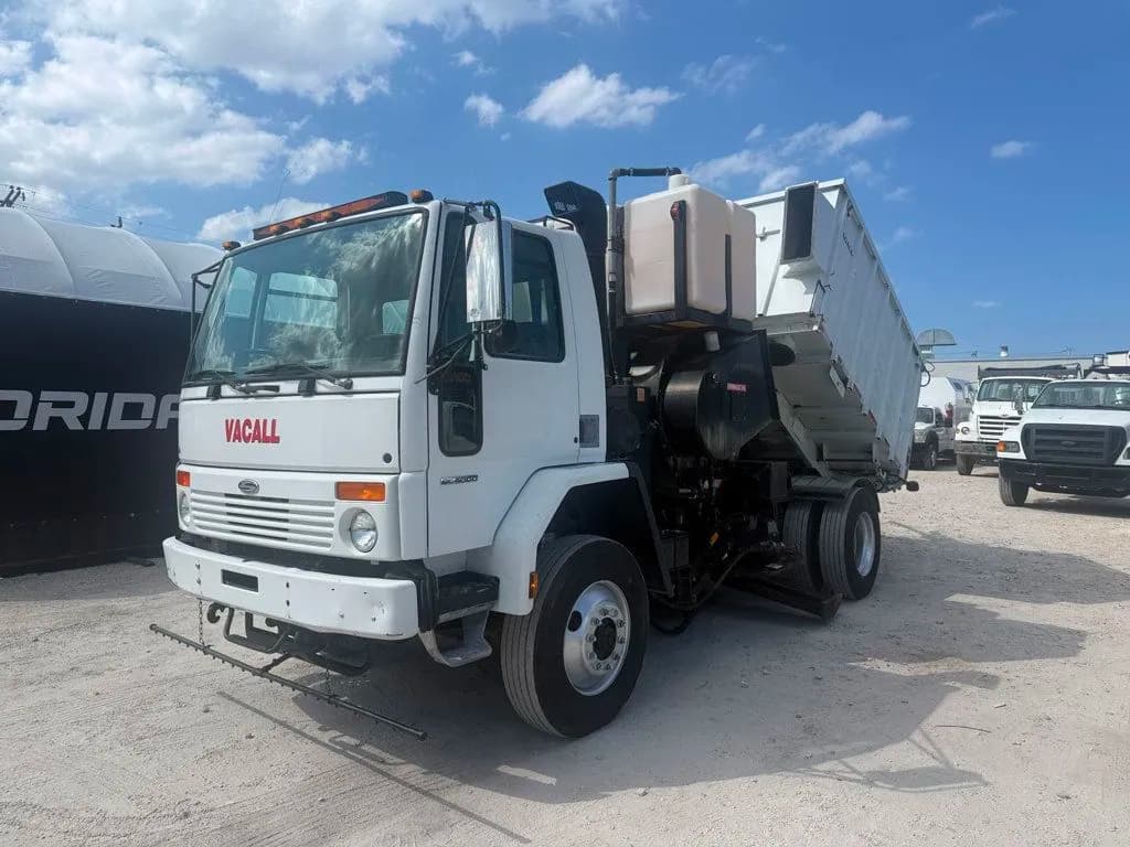 2006 Sterling SC8000 Vacall Truck