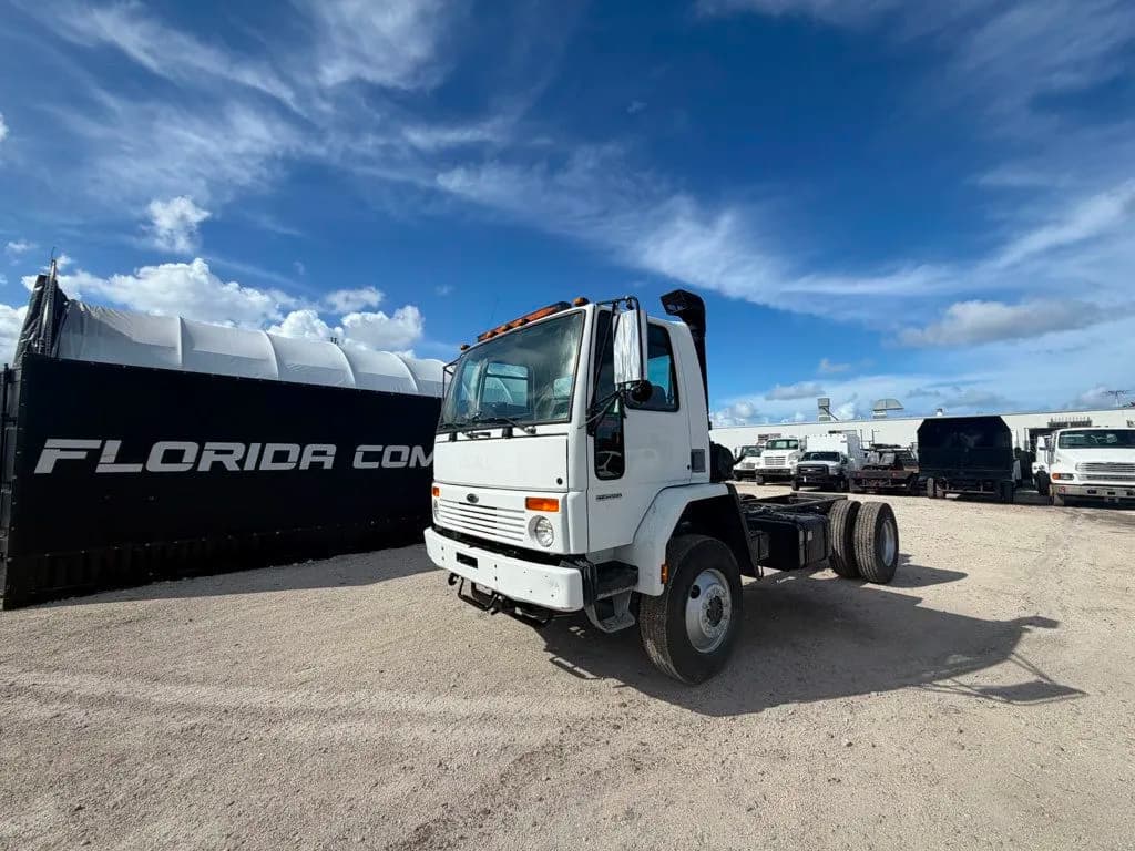 2006 Sterling SC8000 Cab &amp Chassis - Chassis