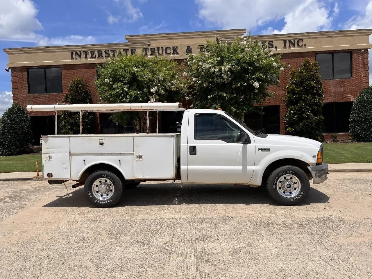 1999 Ford F-350 - Service