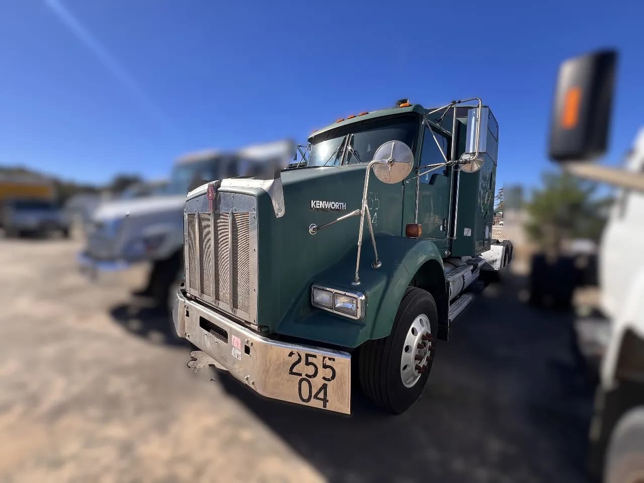 2004 Kenworth T800 - Sleeper