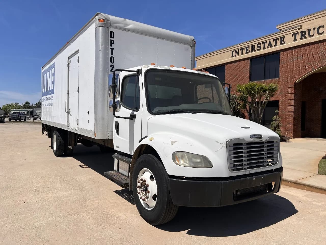 2005 Freightliner M2 - Box