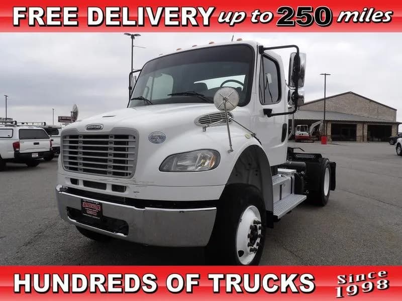 2019 Freightliner M2 106