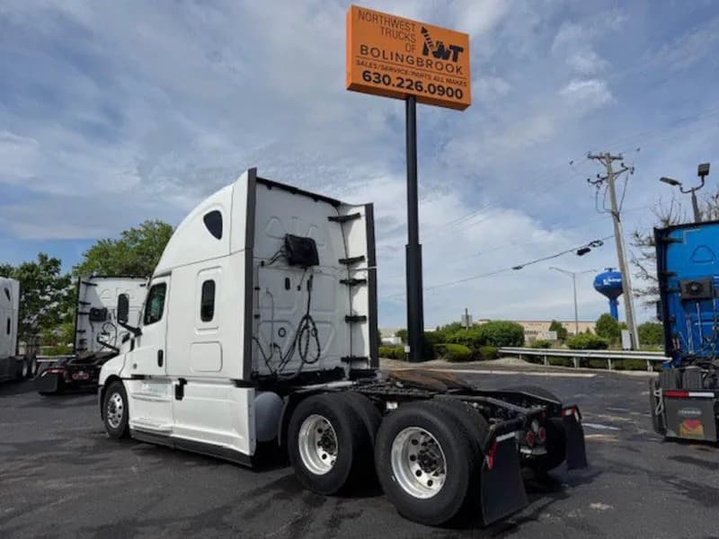 2021 Freightliner Cascadia