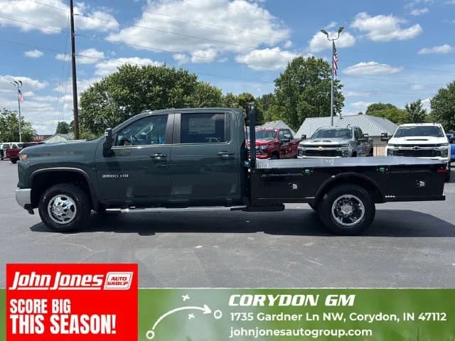 2026 Chevrolet Silverado 3500 Crew Cab - Flatbed