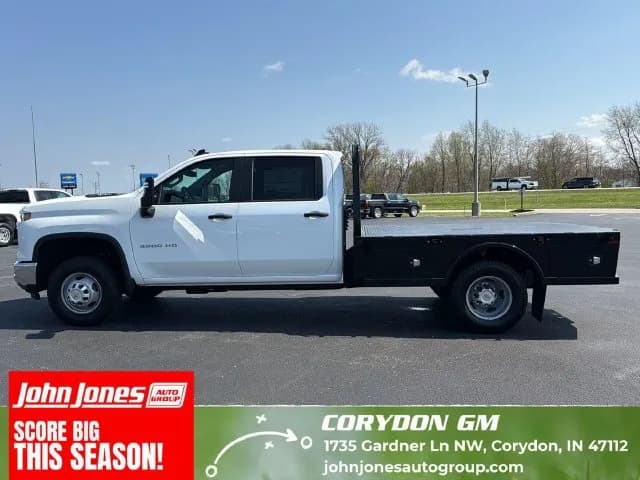 2026 Chevrolet Silverado 3500 Crew Cab - Flatbed