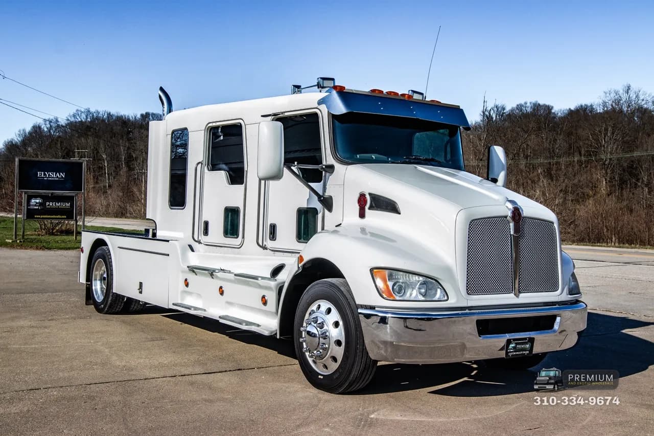2015 Kenworth Schwalbe Stretch