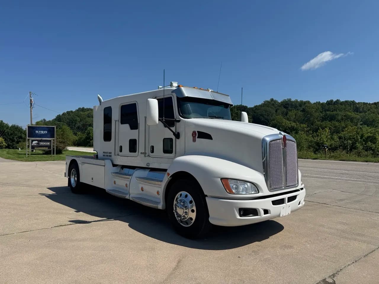 2011 Kenworth T660 Schwalbe Stretch - Farm Trucks / Grain Trucks