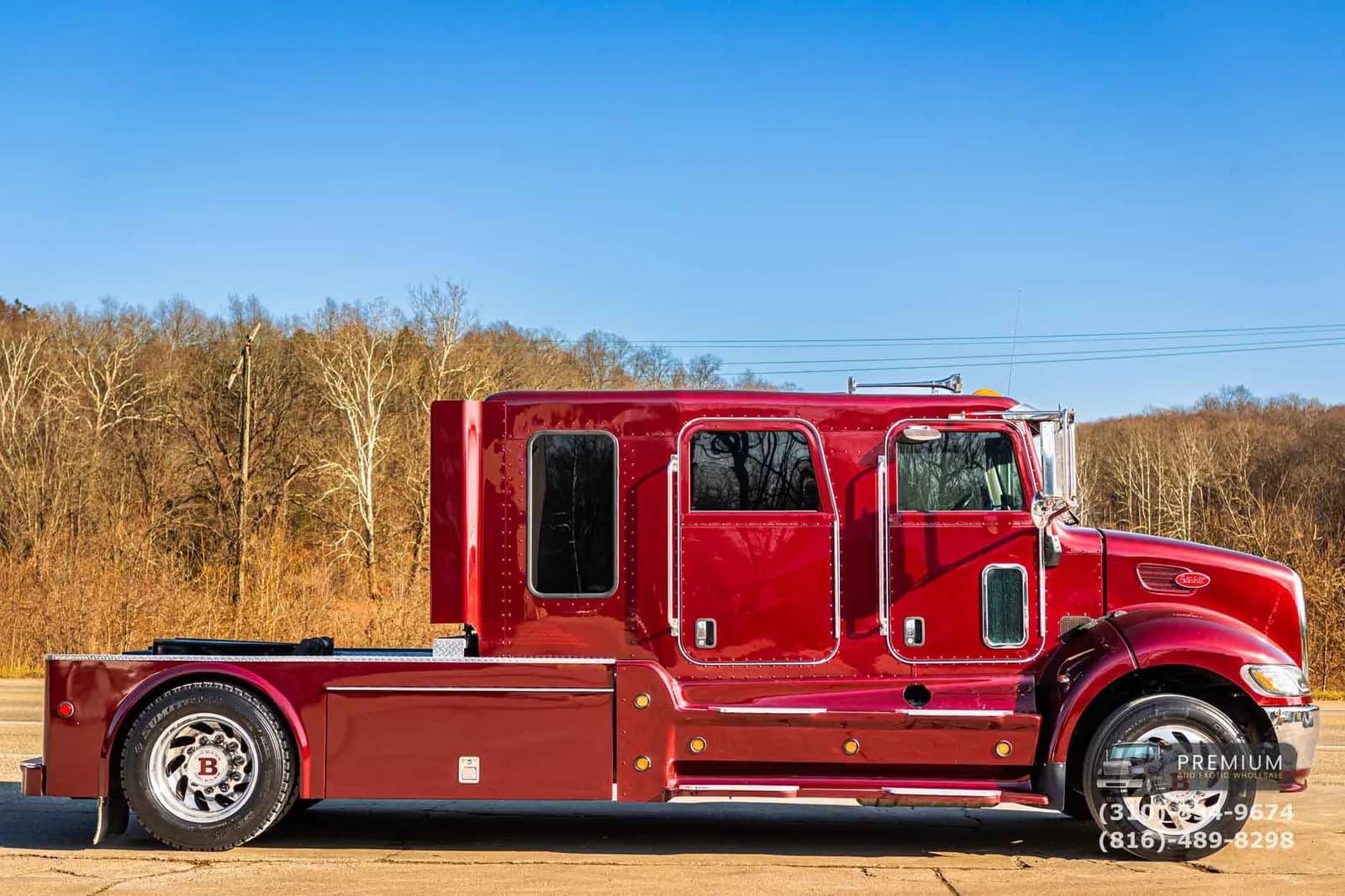 2006 Peterbilt 335 Schwalbe Stretch
