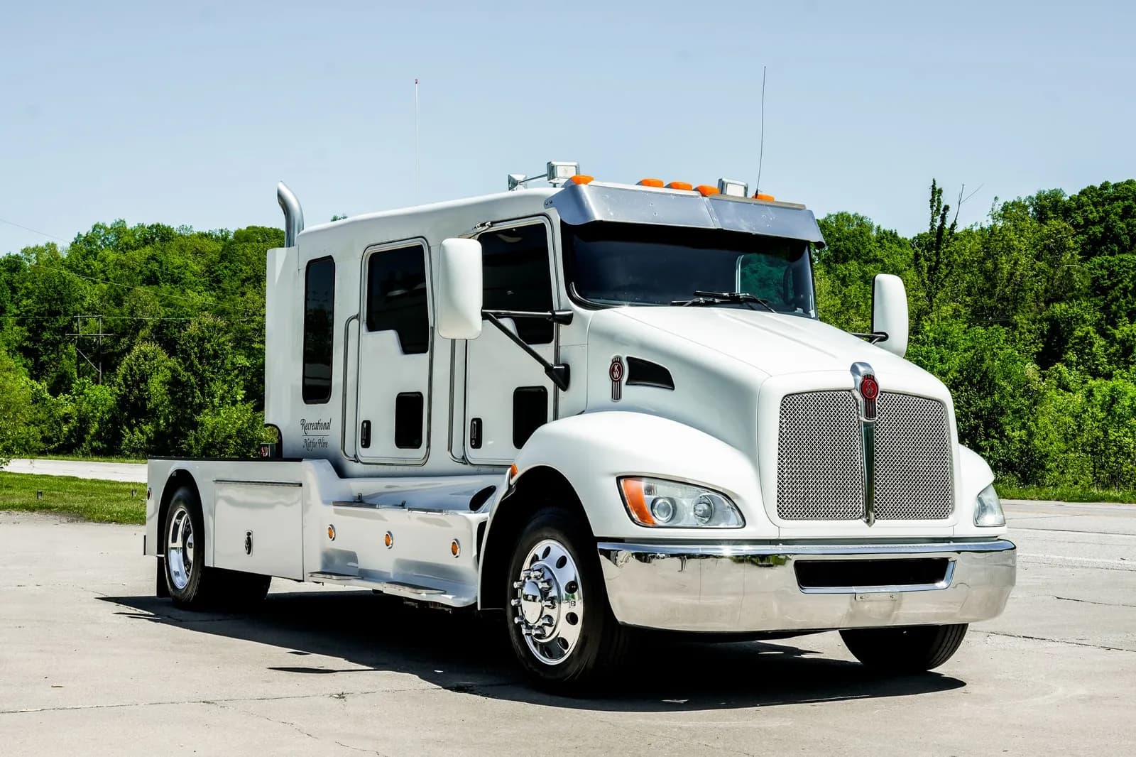 2016 Kenworth T270 Schwalbe Stretch