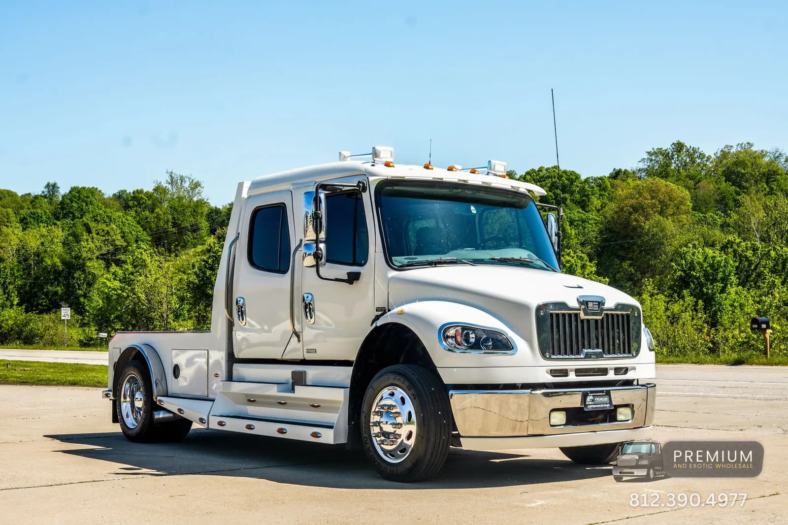 2007 Freightliner M2-106 Sportchassis 330hp
