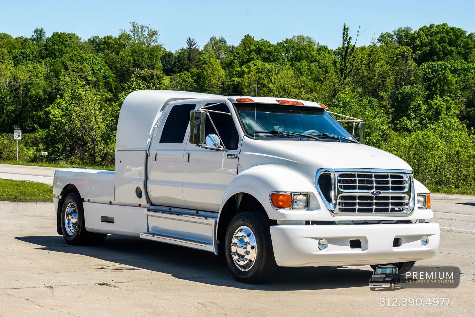 2001 Ford F650 Supercrewzer CAT - Pickup