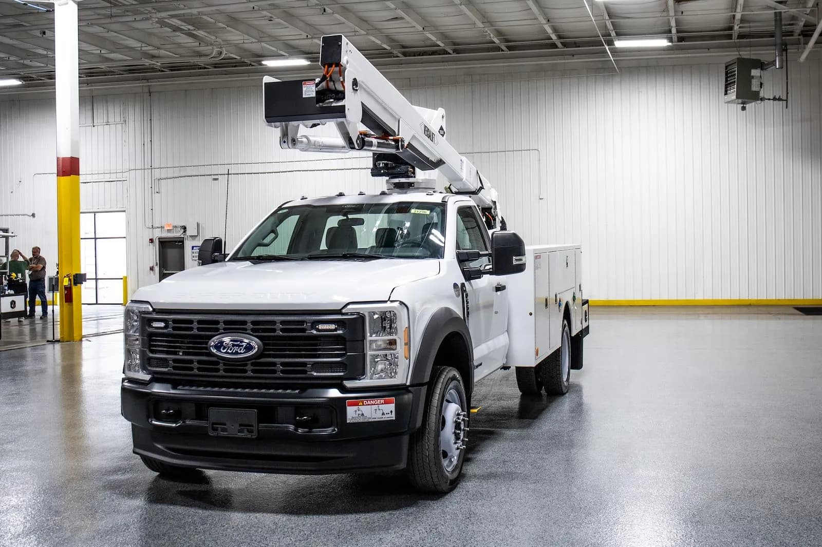 2026 Ford F-550 - Bucket