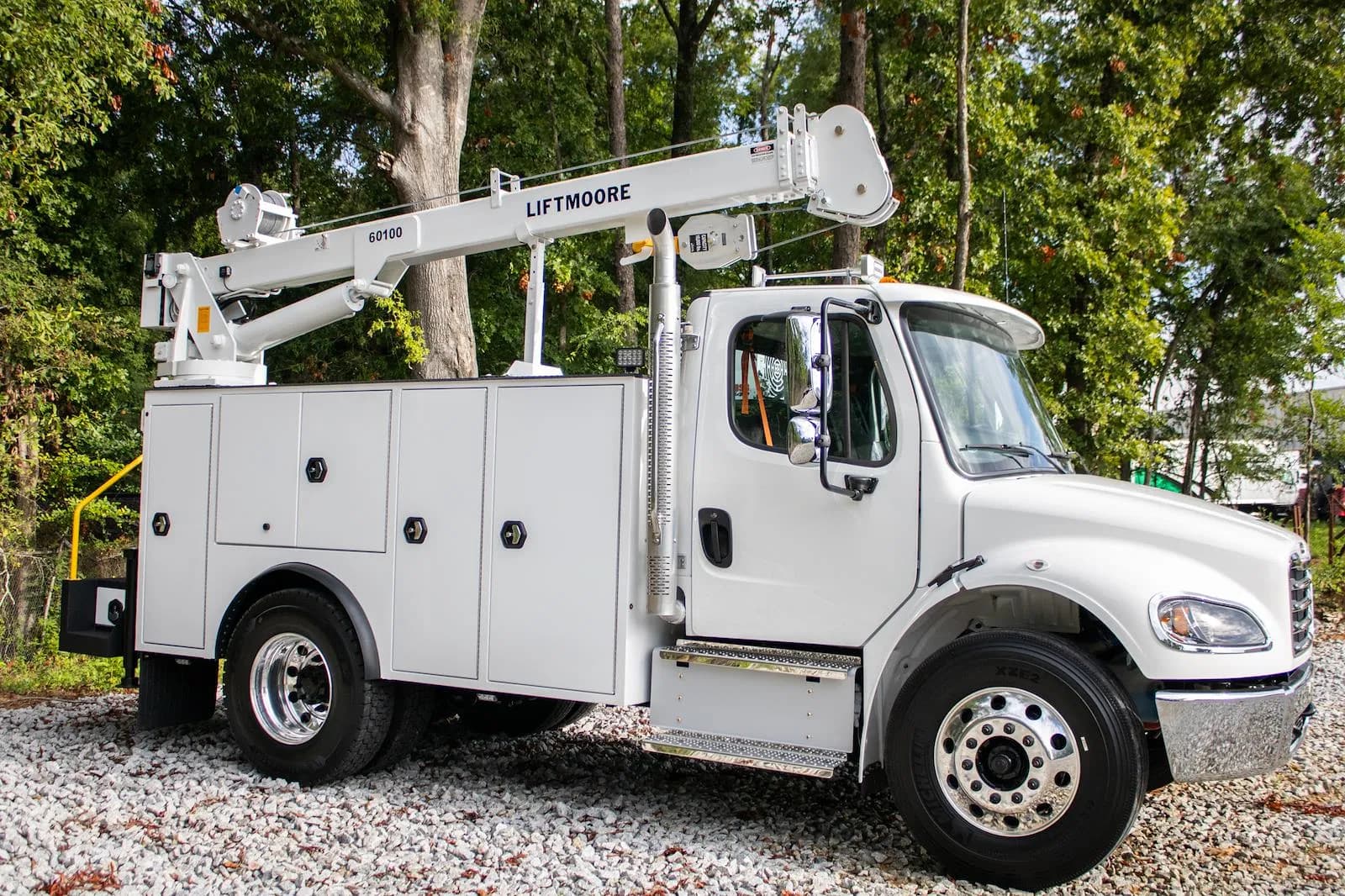 2025 Freightliner M2 106 - Service