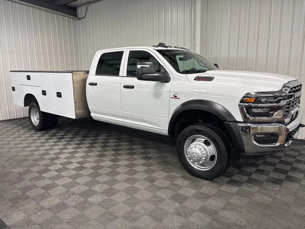 2026 Ram 4500 Crew Cab - Service
