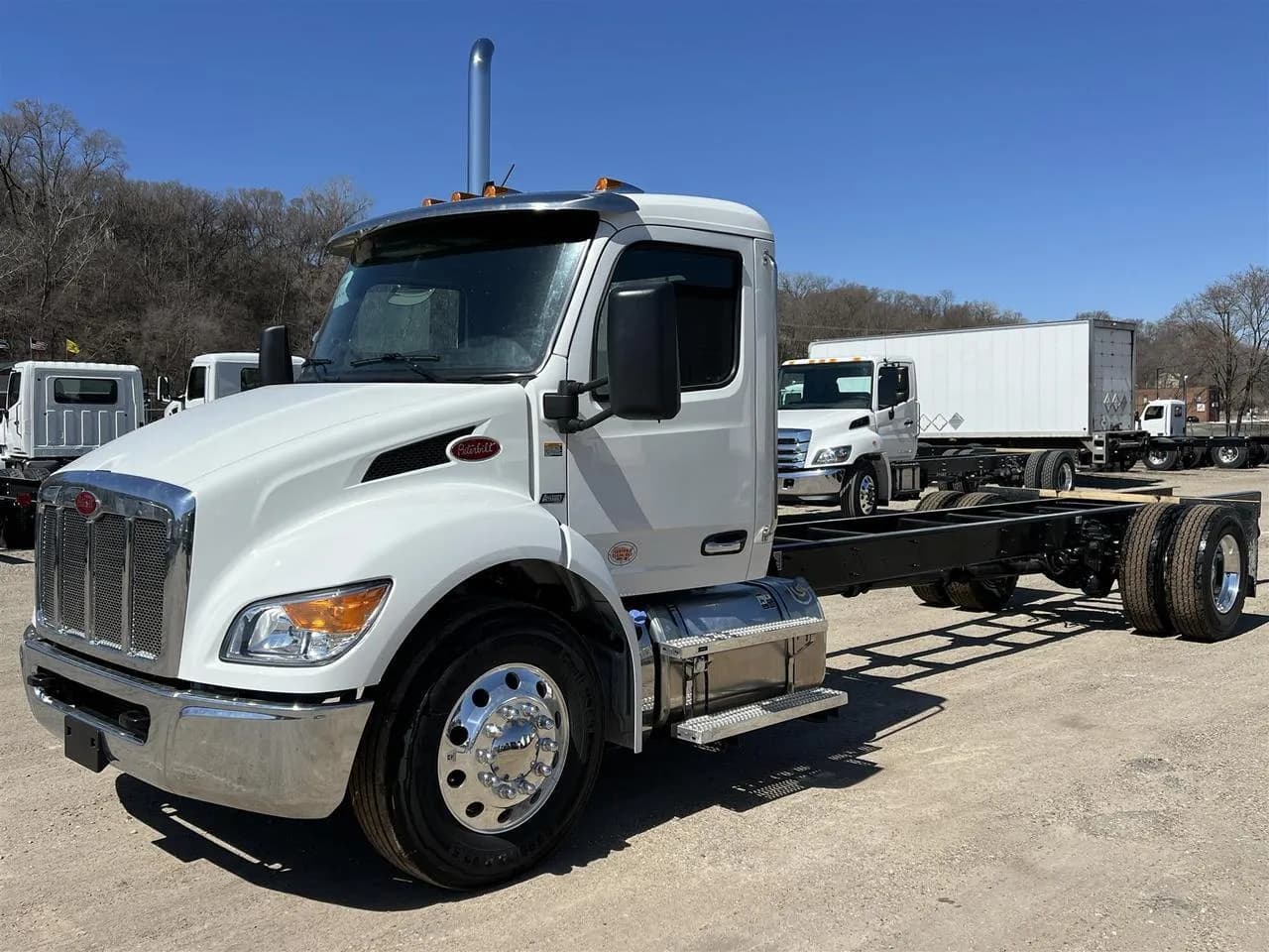 2026 Peterbilt 536 - Chassis