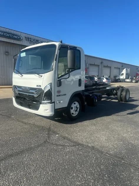 2025 Isuzu NPRHD : 023732 - Flatbed