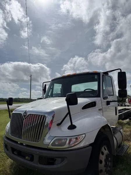 2012 International 4300 SBA
