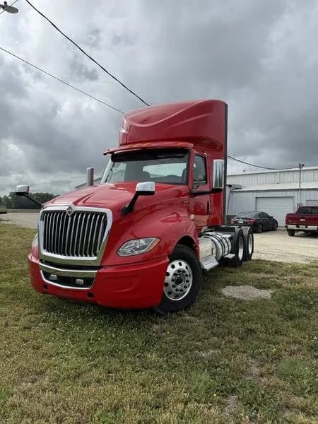 2020 International LT625