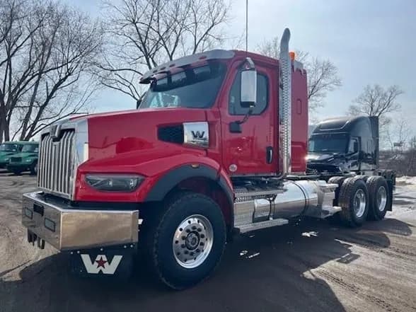 2027 Western Star 49X - Sleeper