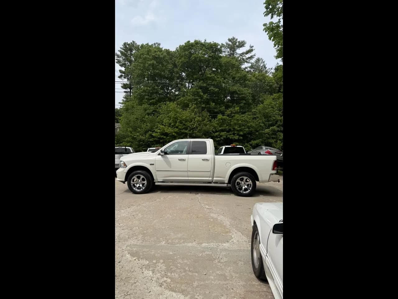 2016 Ram 1500 Laramie - Pickup