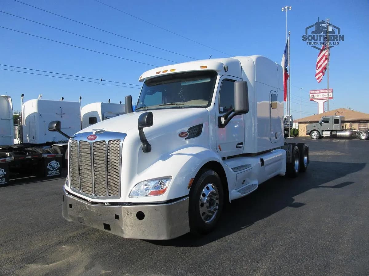 2018 Peterbilt 579 - Sleeper