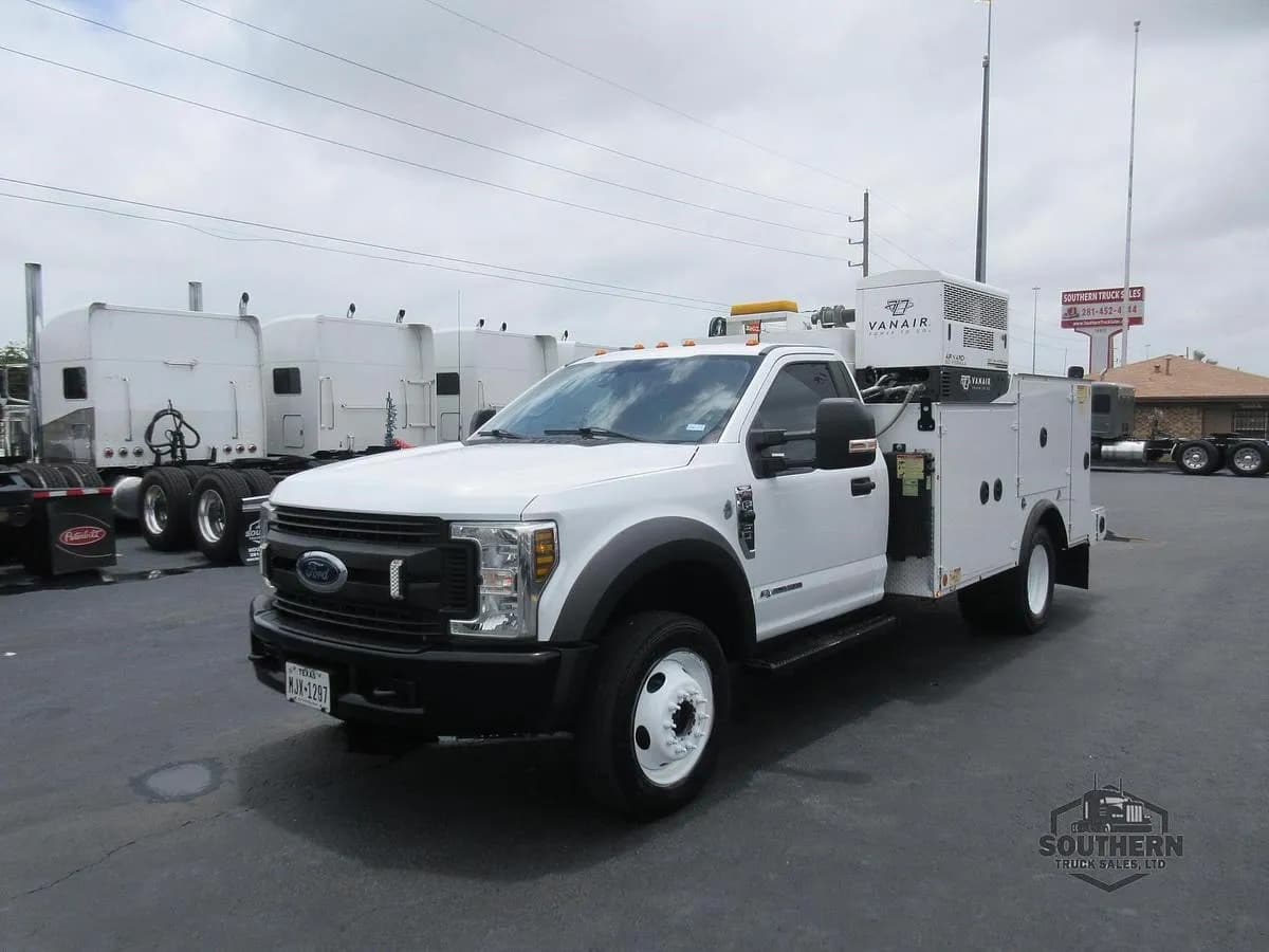 2019 Ford F550 XL - Crane