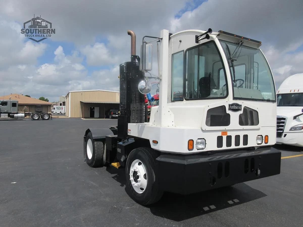 2022 Autocar XSPOTTER - Yard Spotter Trucks