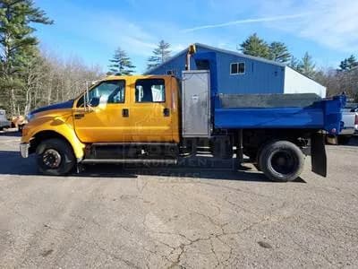 2009 Ford F-650 Crew Cab - Dump