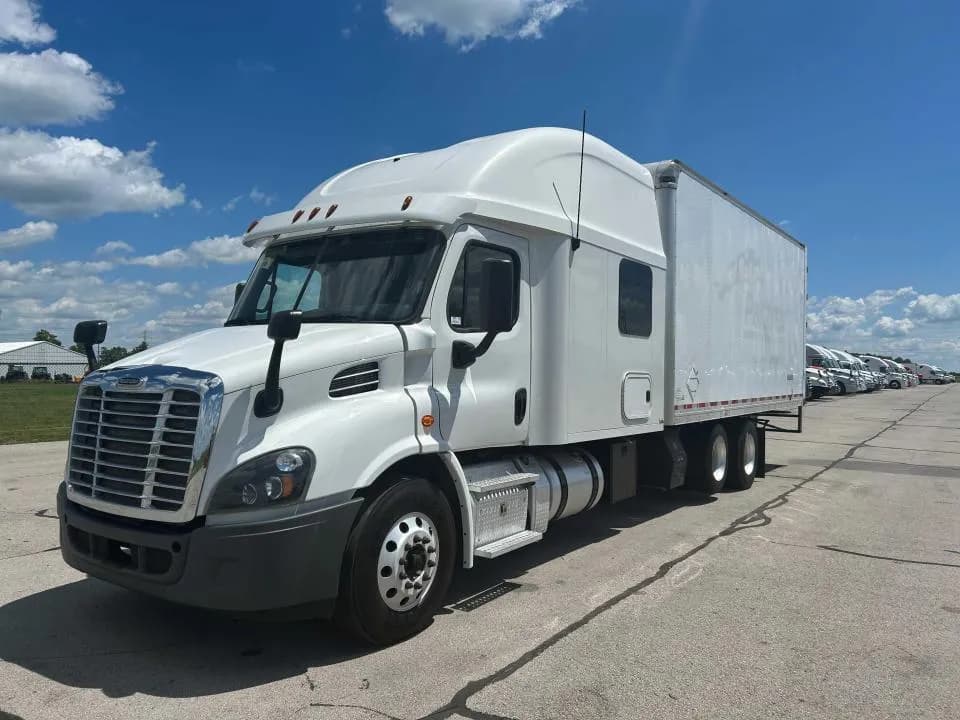 2016 Freightliner Cascadia - Refrigerated