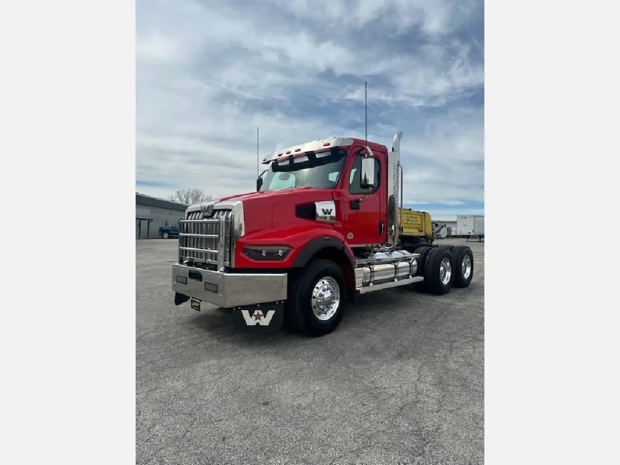 2026 Western Star 49X Tandem Axle Daycab - Day Cab