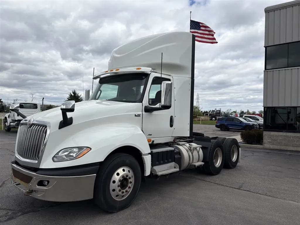 2020 International LT Series - Day Cab