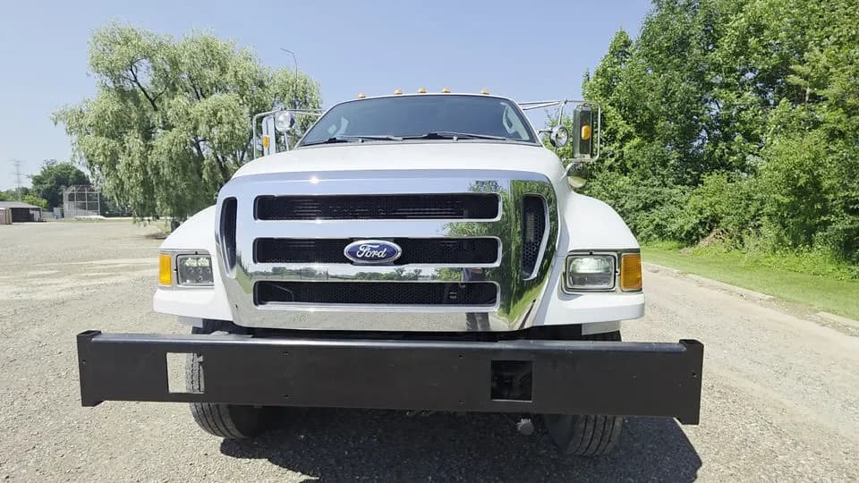 1932 Ford F750 12 ft - Dump