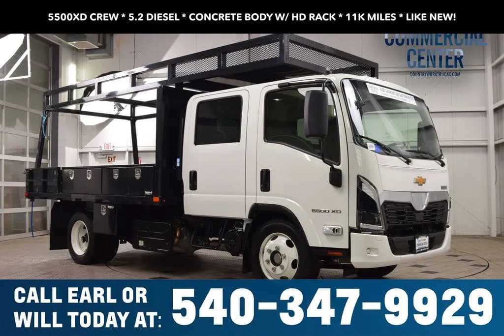 2025 Chevrolet Low Cab Forward 5500 XD 5500XD CREW * 5.2