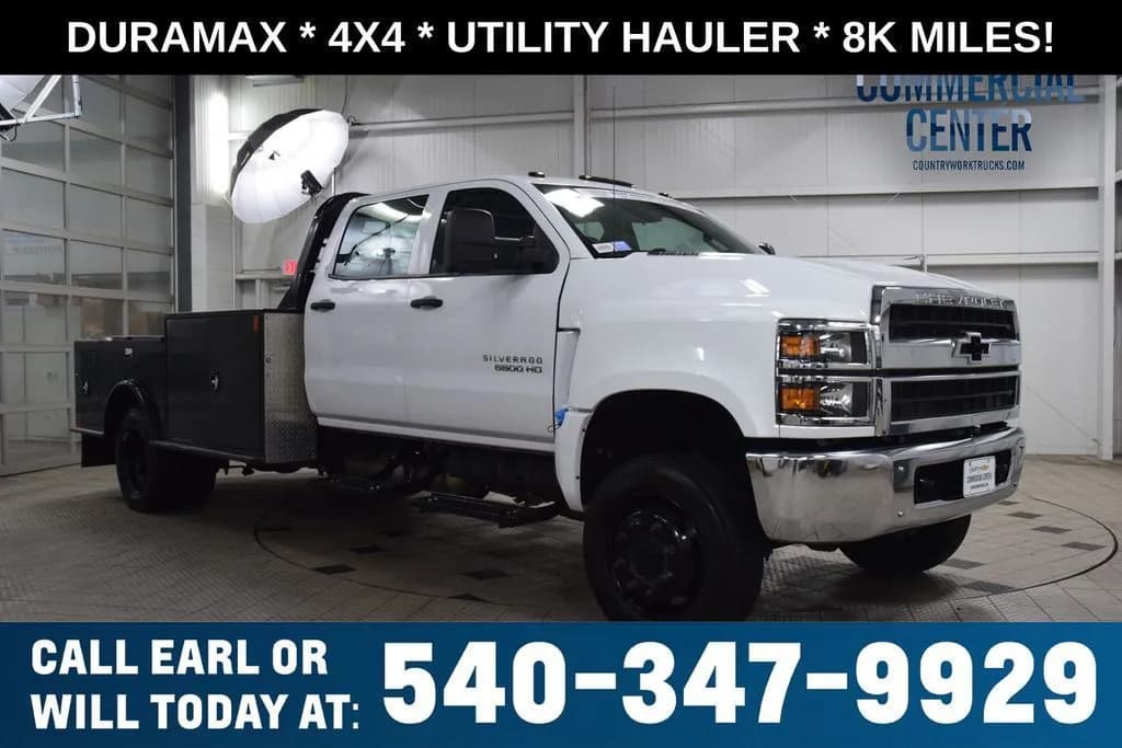 2024 Chevrolet Silverado 5500HD 5500HD CREW