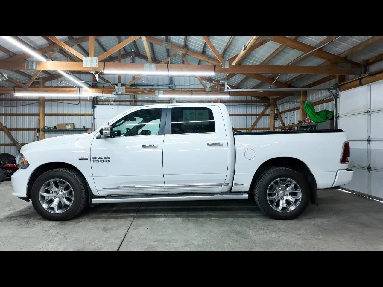 2017 Ram 1500 Laramie Limited Crew Cab - Pickup