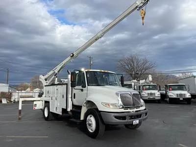 2018 International DURASTAR 4300 Mechanic 10,000 pd Crane Cummins ISB 6.7 L Allison Auto 325 H.P - Crane