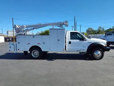 2005 Ford F-550 SD XL V8 Diesel 6.0 Ltr Auto 330 HP Mechanic / - Service