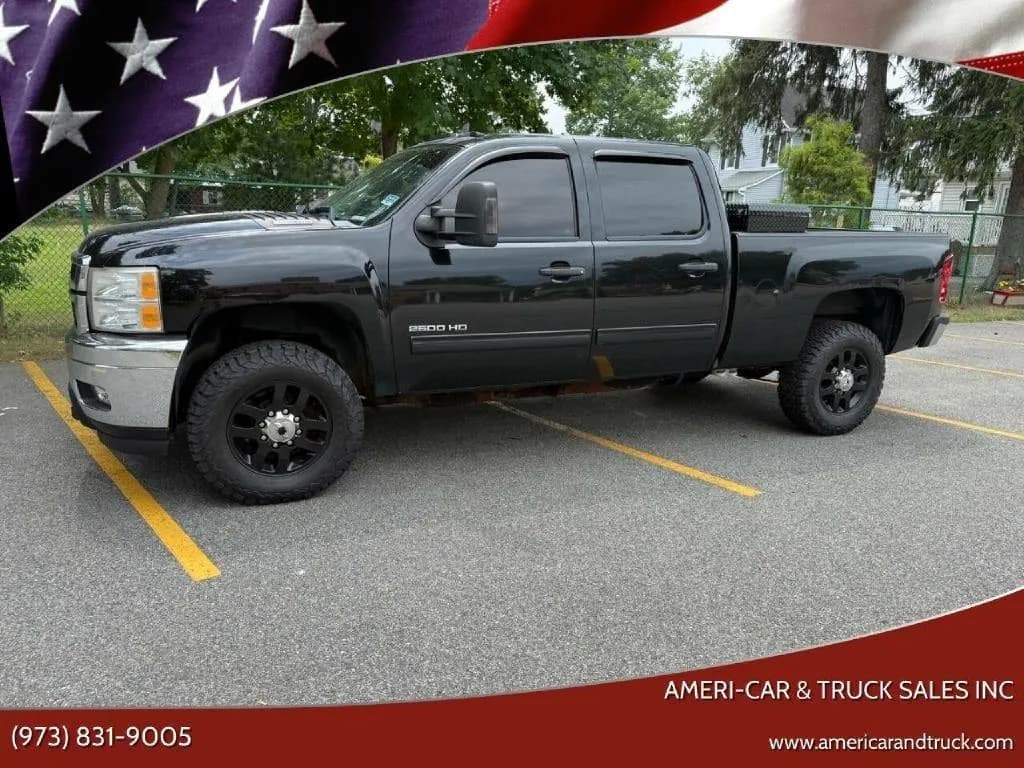 2011 Chevrolet Silverado 2500HD LT Crew Cab - Pickup