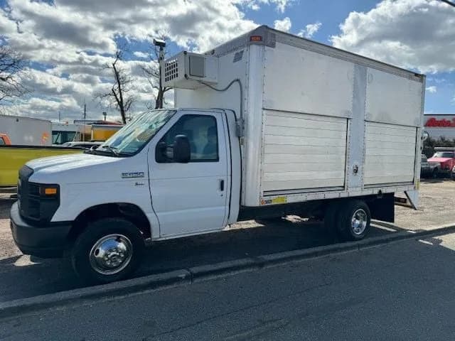 2014 Ford E450 SD