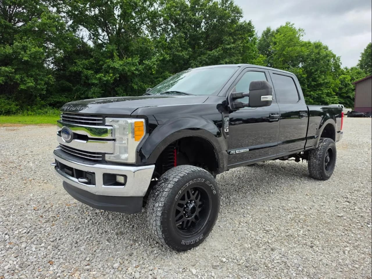 2017 Ford F-350 SD Lariat Crew Cab - Pickup
