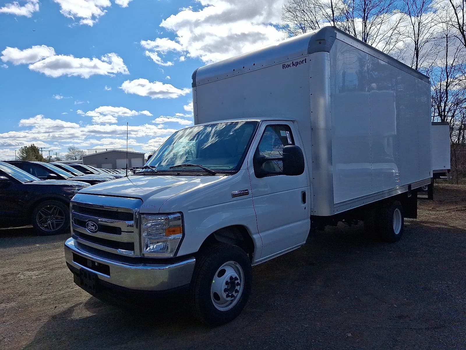 2026 Ford E-350 - Box