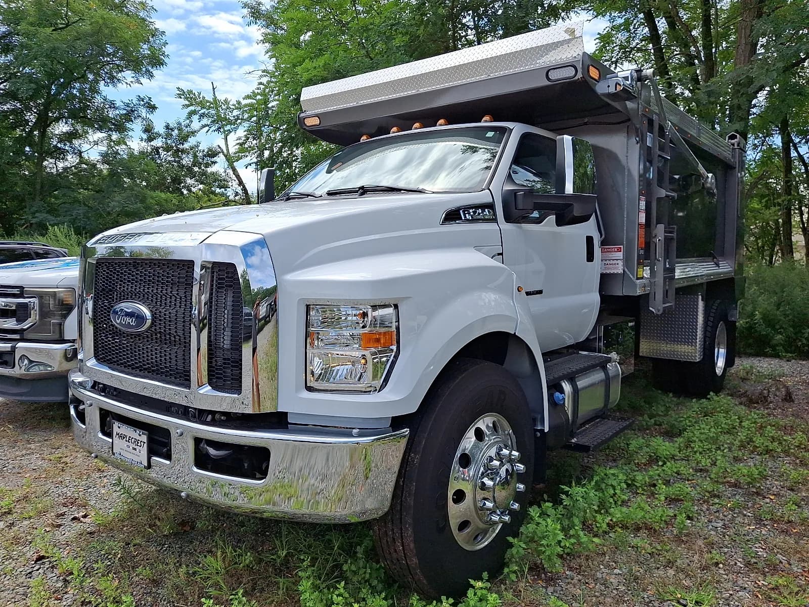 2025 Ford F-750 - Chassis