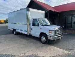 2022 Ford E350
