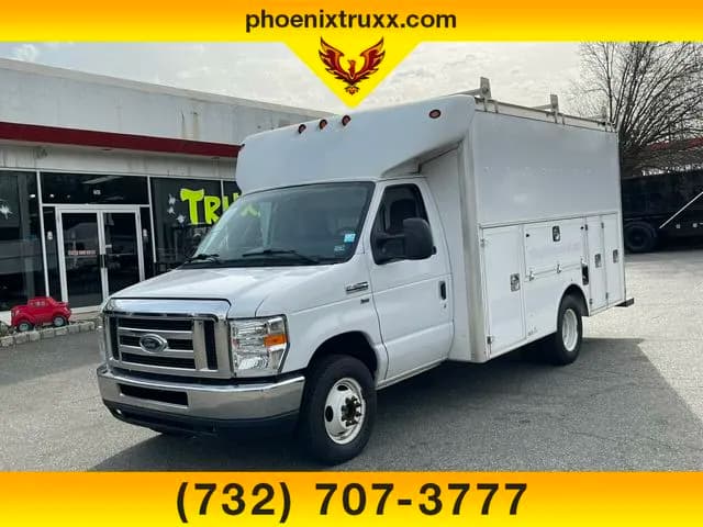 2017 Ford E-350 Cutaway - Box