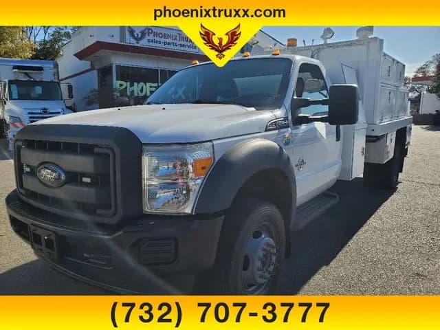 2012 Ford F-550 Super Duty XLT 2dr - Chassis