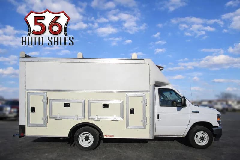 2023 Ford E-350