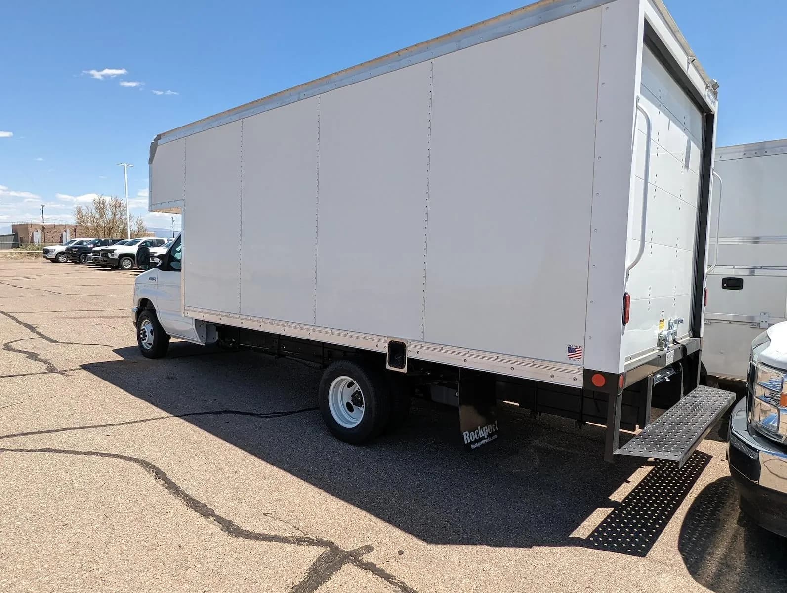 2024 Ford E-450 - Box