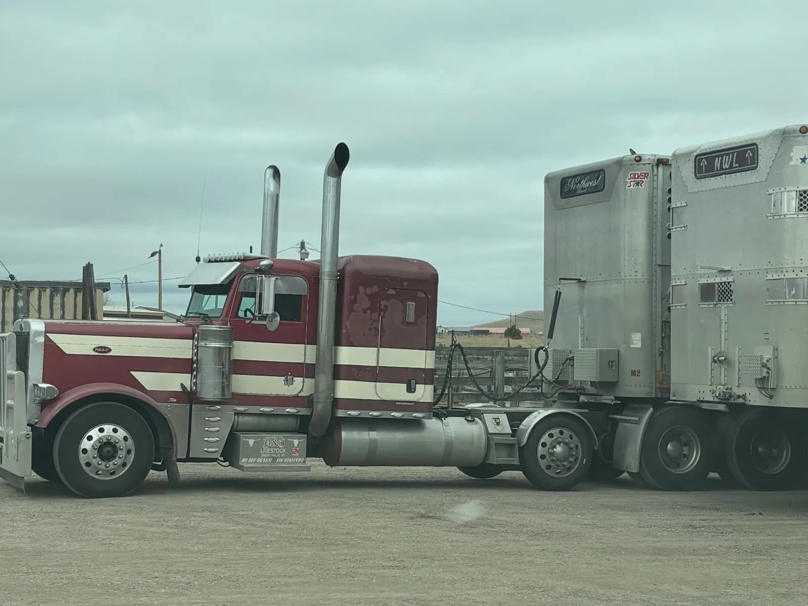 2004 Peterbilt 379EXHD - Sleeper