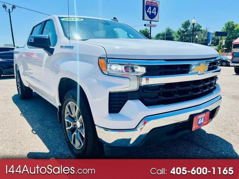 2023 Chevrolet Silverado 1500 LT Crew Cab - Pickup