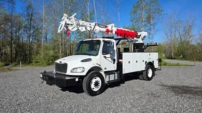 2019 Freightliner M2 106 - Crane